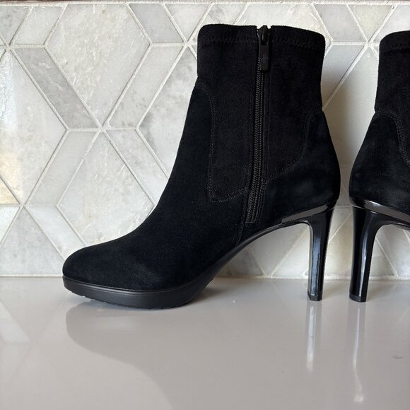 Donald Pilner Size 7.5M Black Suede Oval Heel Platform Ankle Boot Italia Bootie - Picture 3 of 11
